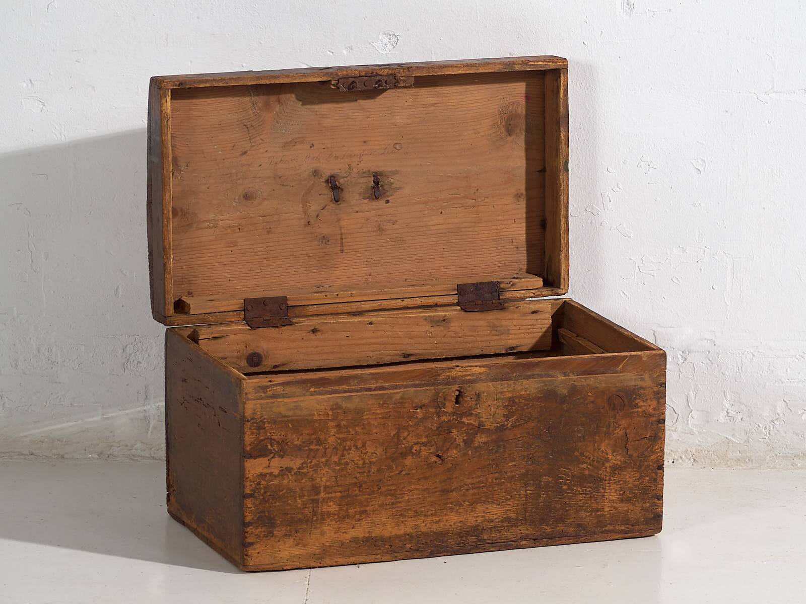 Antique storage chest (c.1920) #2