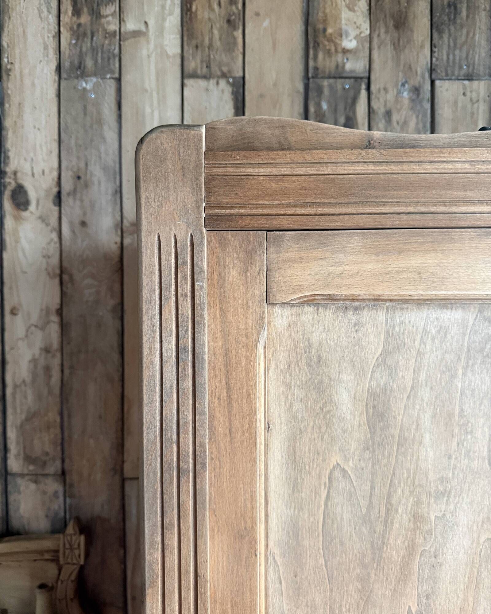 Parisian Art Deco wardrobe with hanging space (renovated)