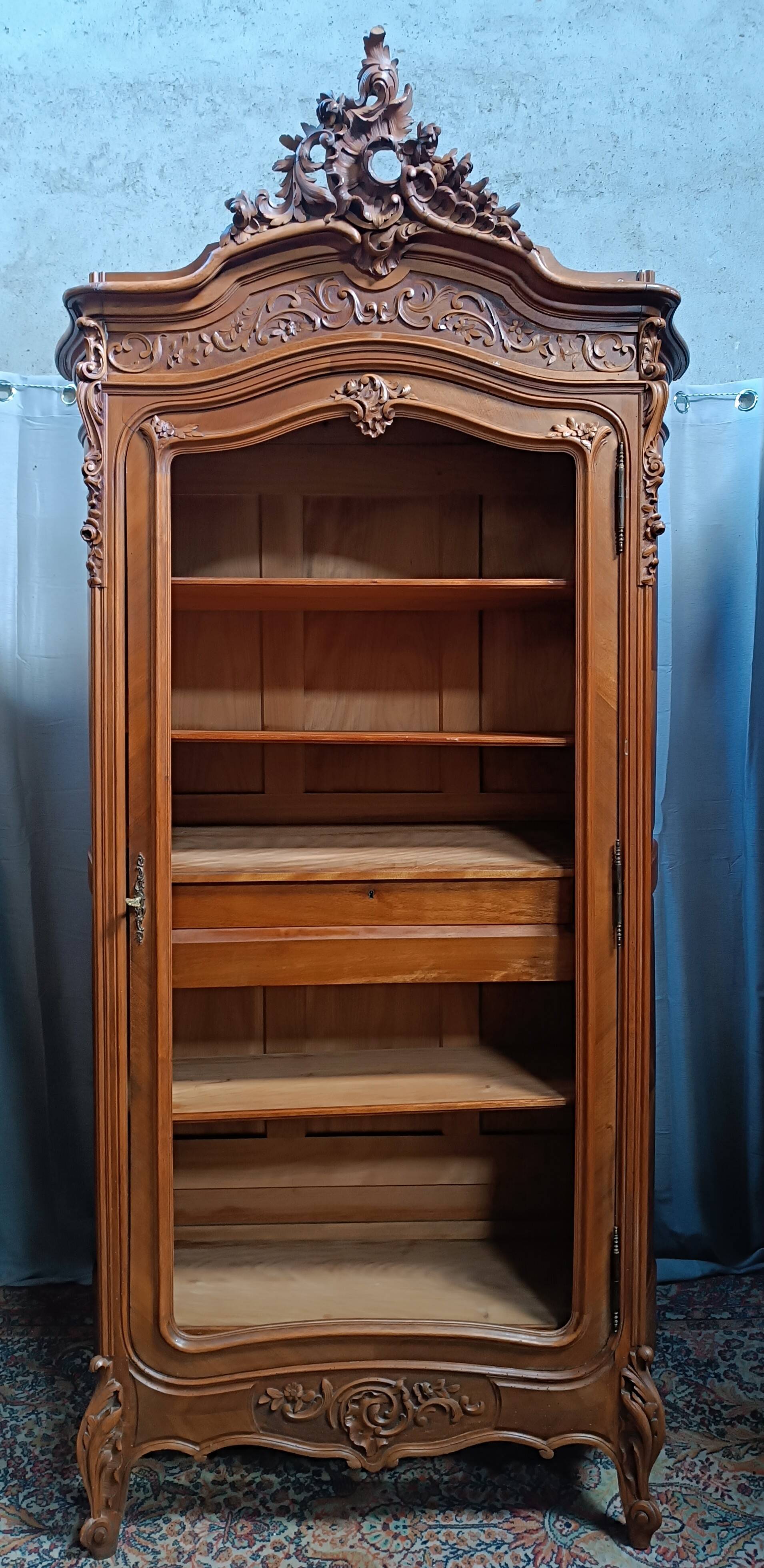 Rococo library in walnut