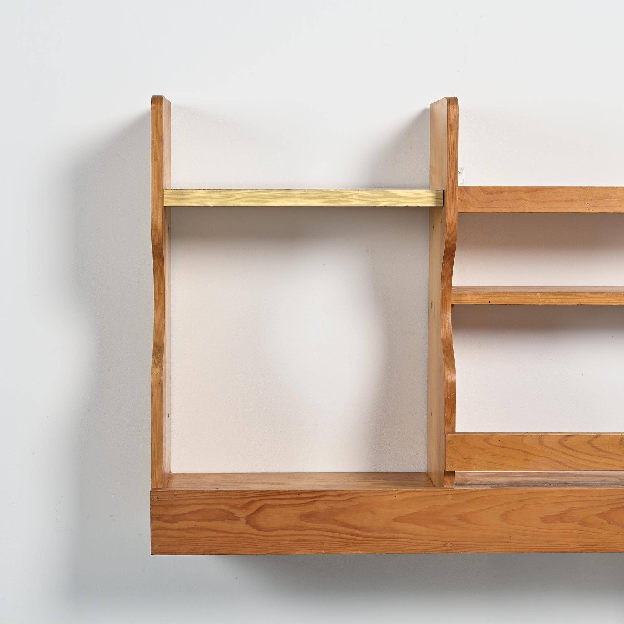 Pine wall-mounted sideboard, Les Arcs 1800, circa 1970