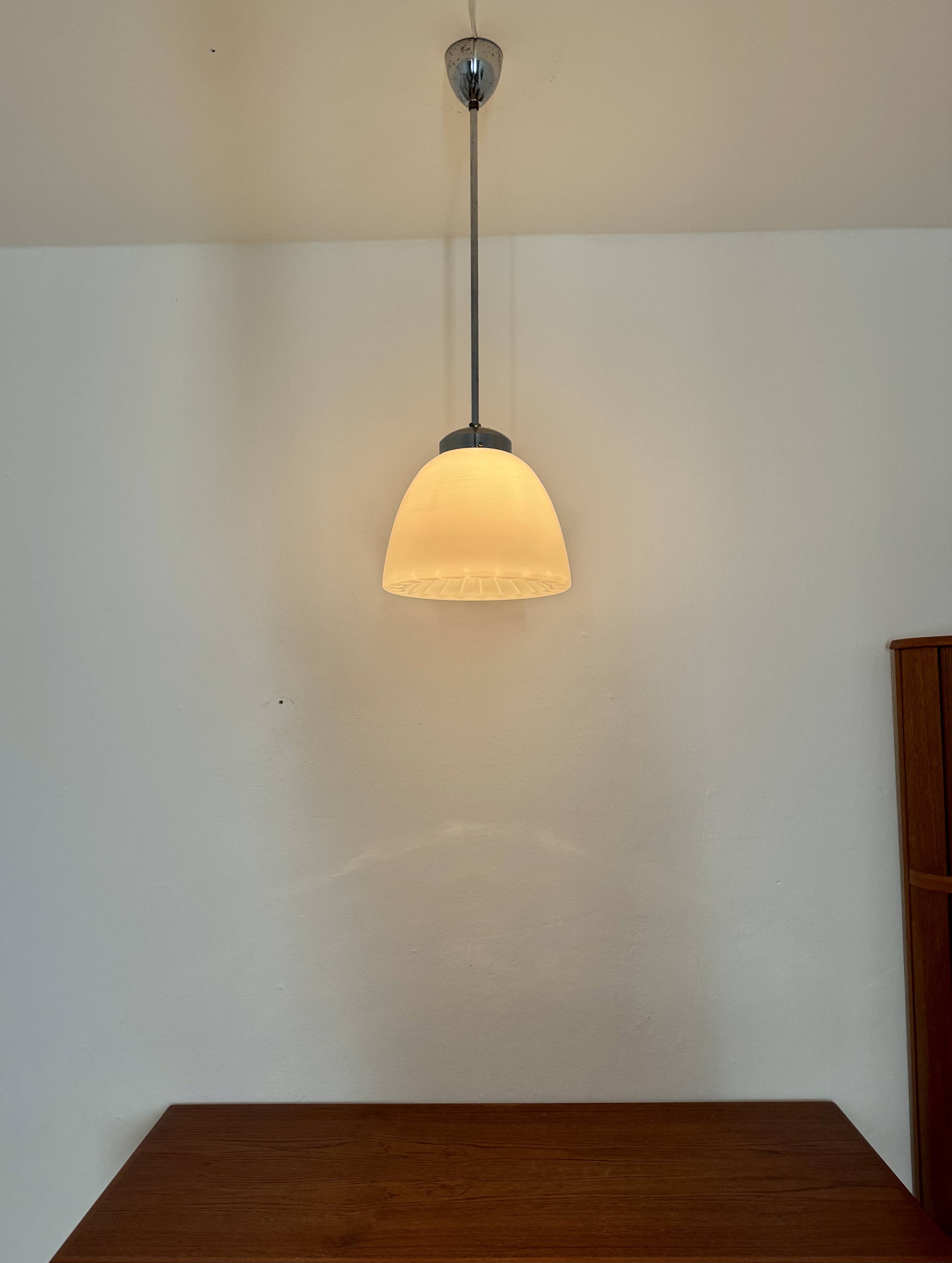 Suspension en verre opalin de Napako