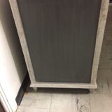 Commode blanc d’ivoire grise