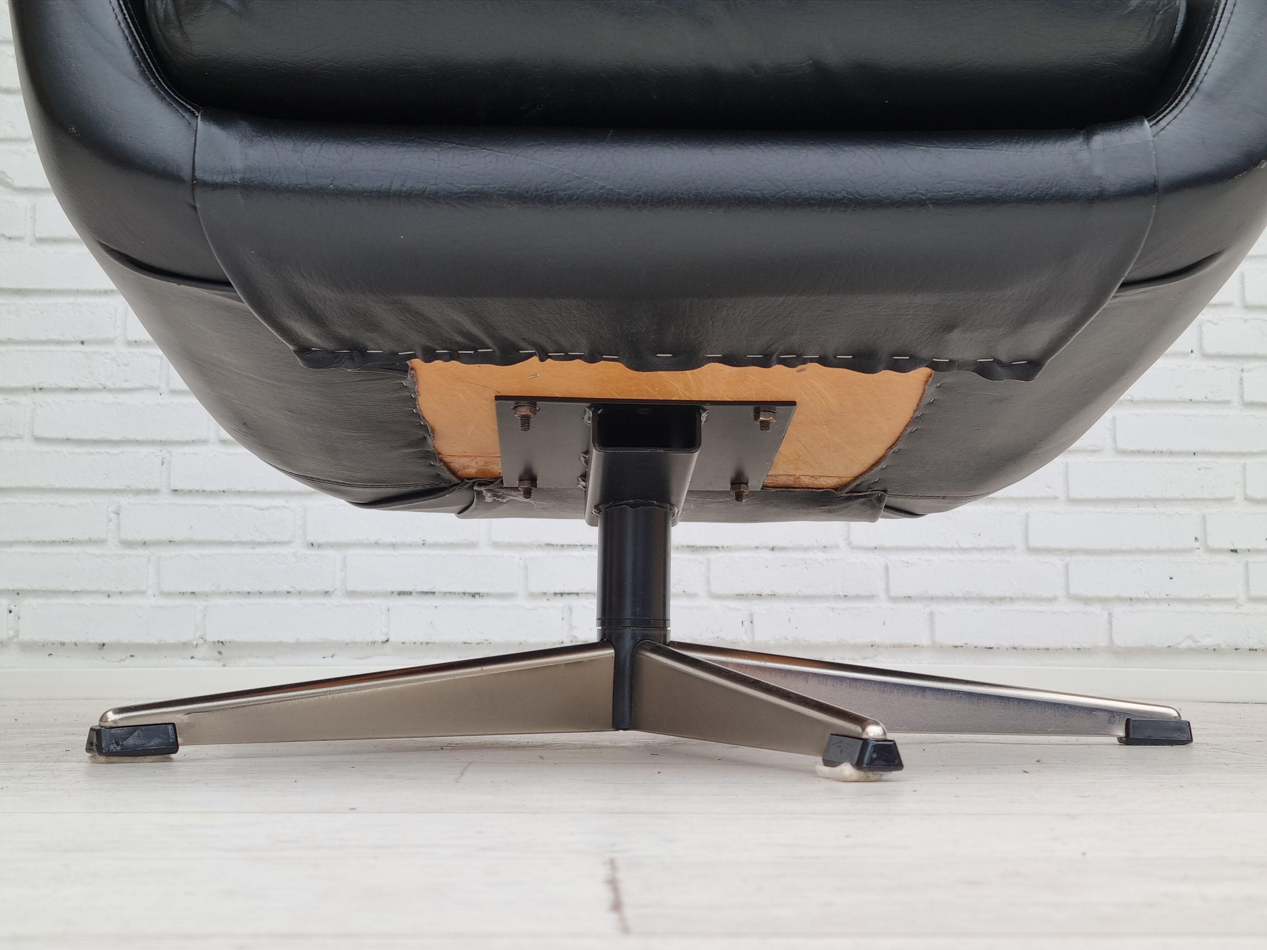 Fauteuil en cuir pivotant danois vintage