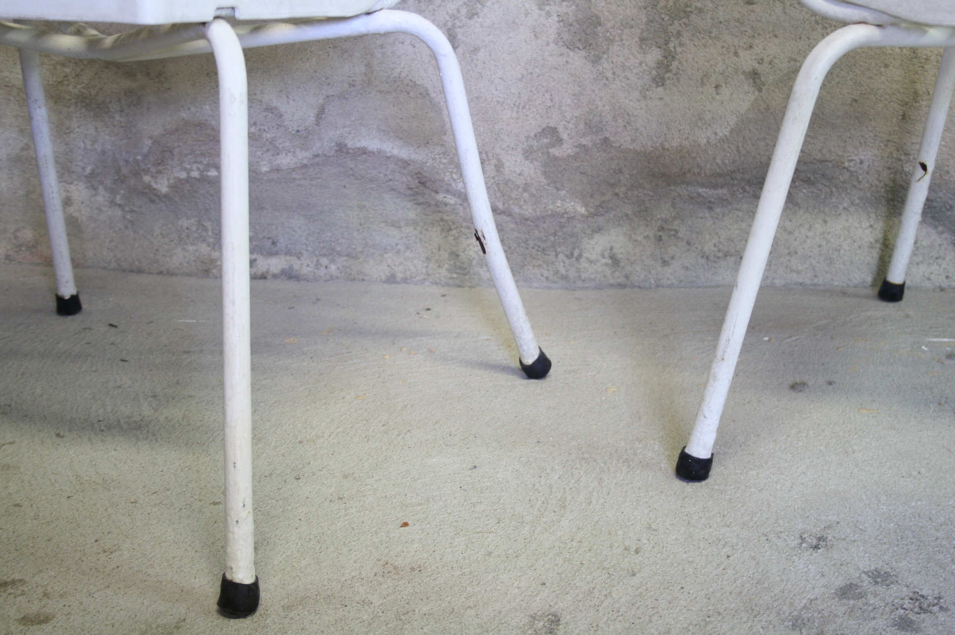 Set of five vintage patio chairs