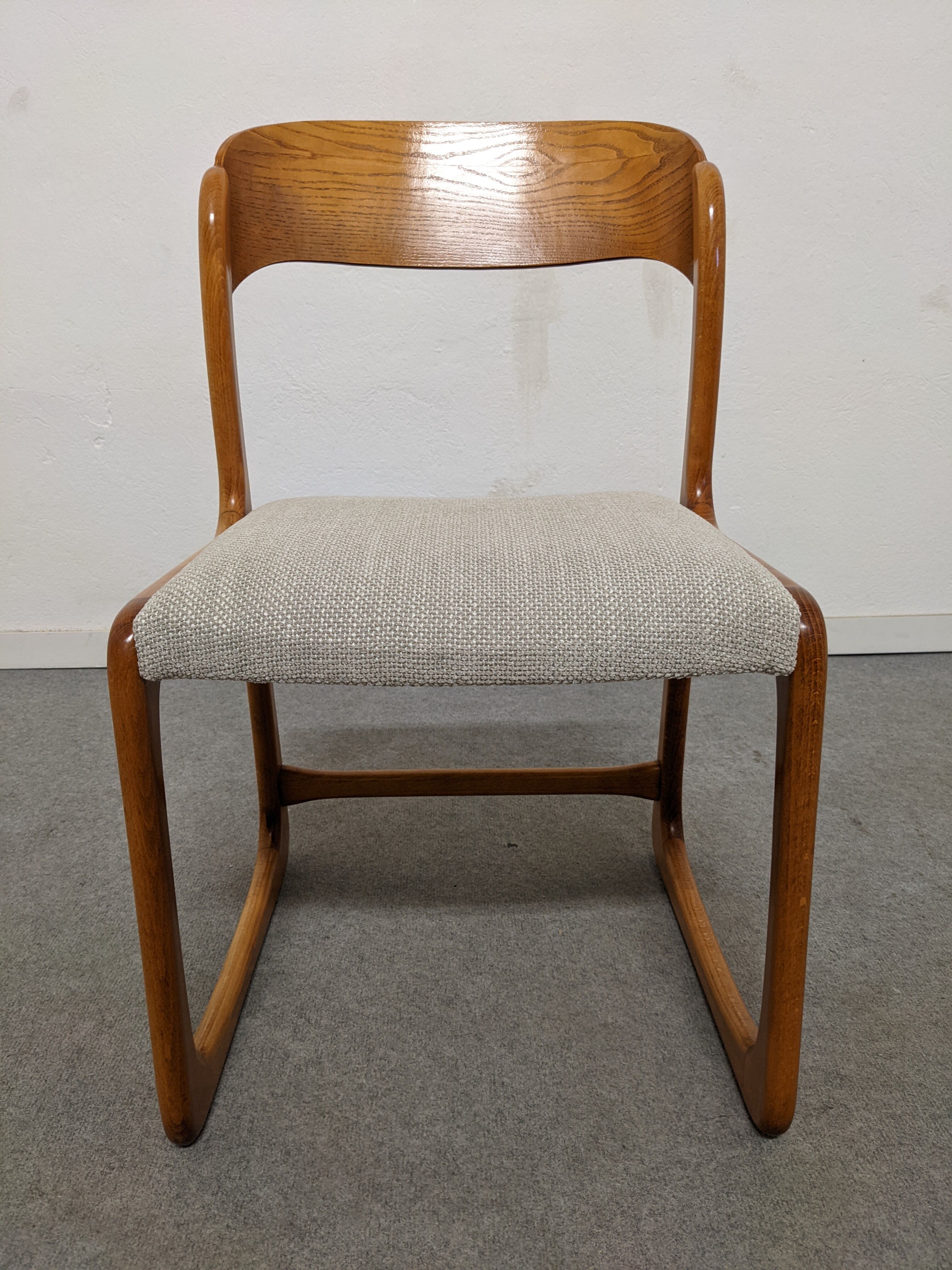 Série de 4 chaises traineau Baumann des années 60/70