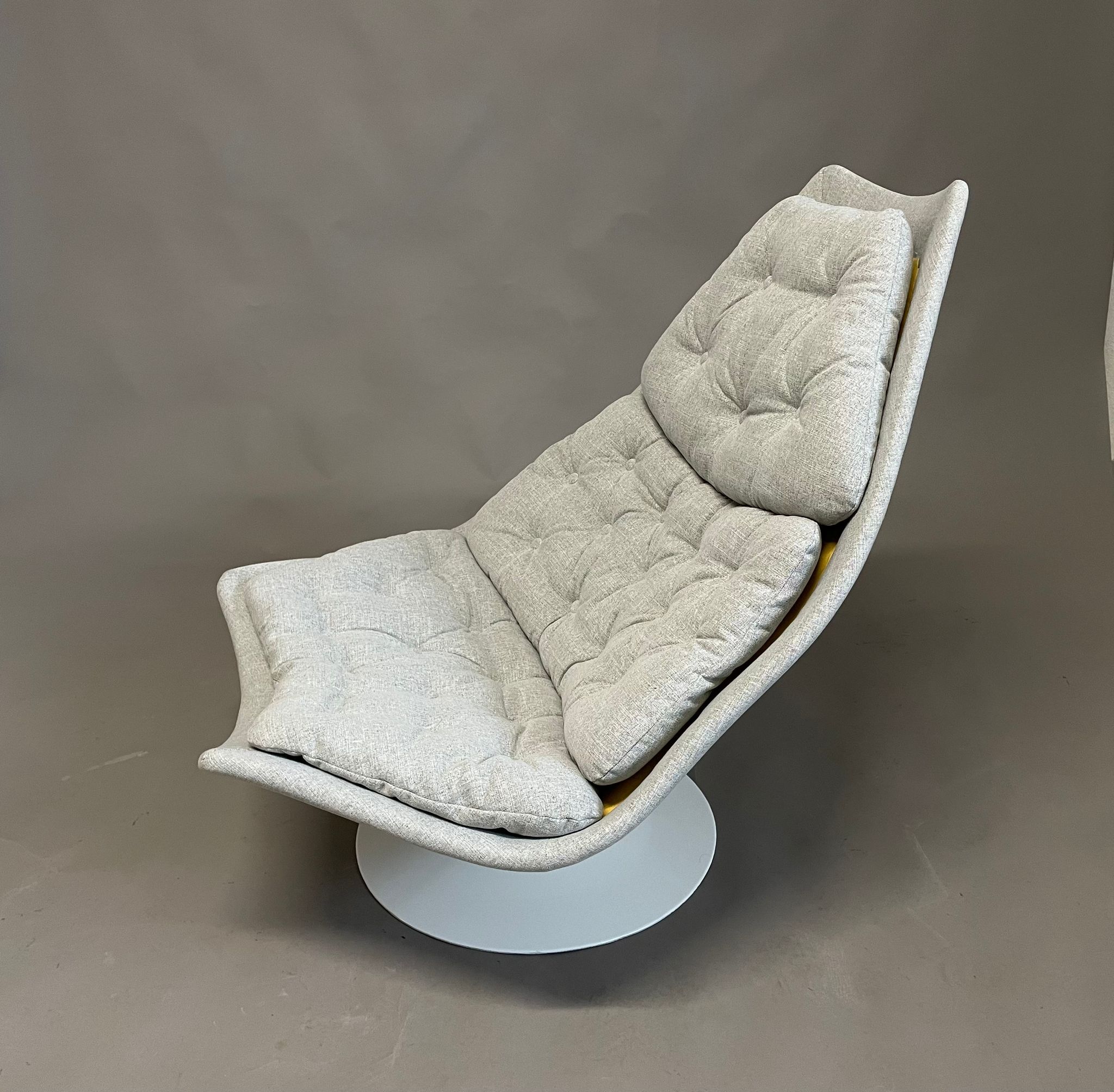 F588 Swivel lounge chair Harcourt Geoffrey