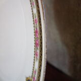 6 flat porcelain plates, "B.F Limoges" garlands of roses and geometric frieze, lot 1.