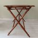 Table pliante vintage aux pieds tournés