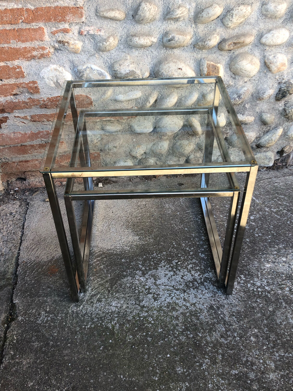 Glass nesting coffee tables