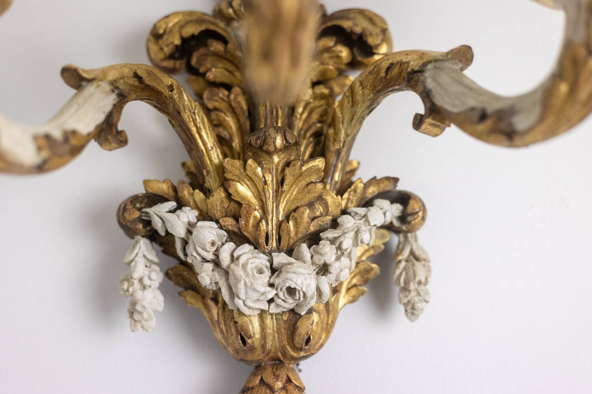 Pair of Louis XVI style wall lights in gilded and lacquered wood. Circa 1900.