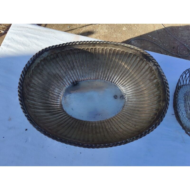 2 silver-plated baskets
