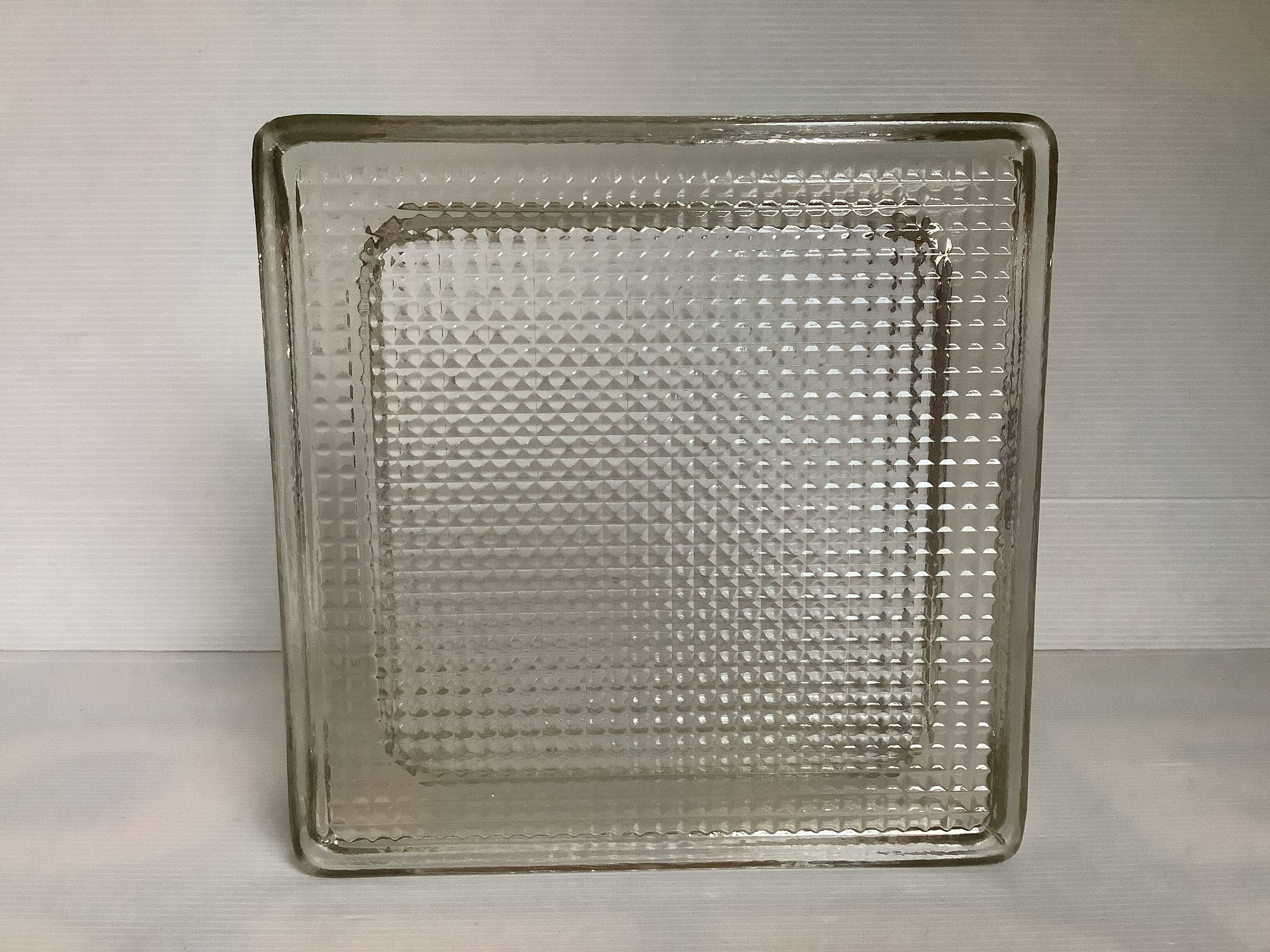 Large diamond point tray