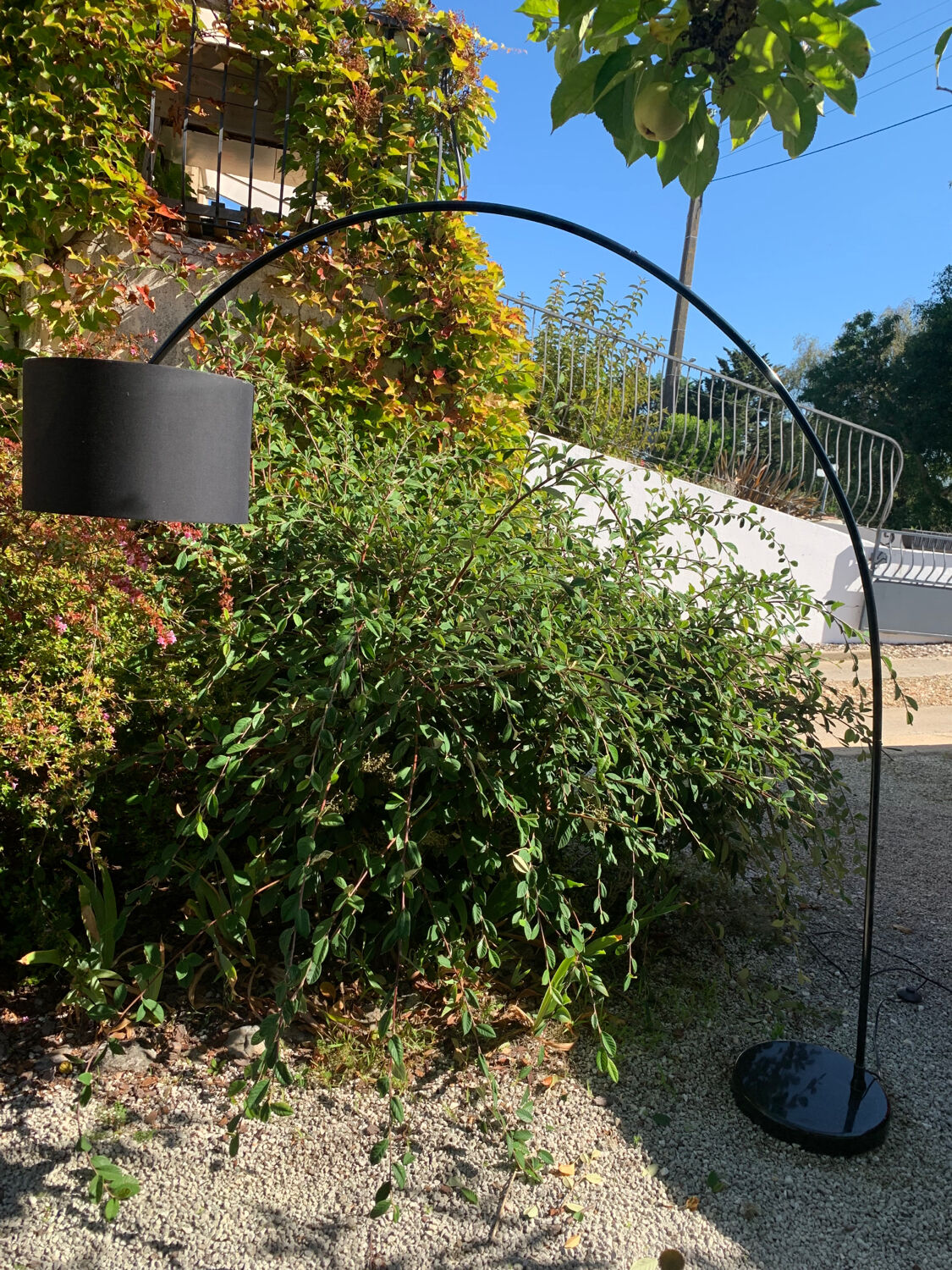 Floor lamp