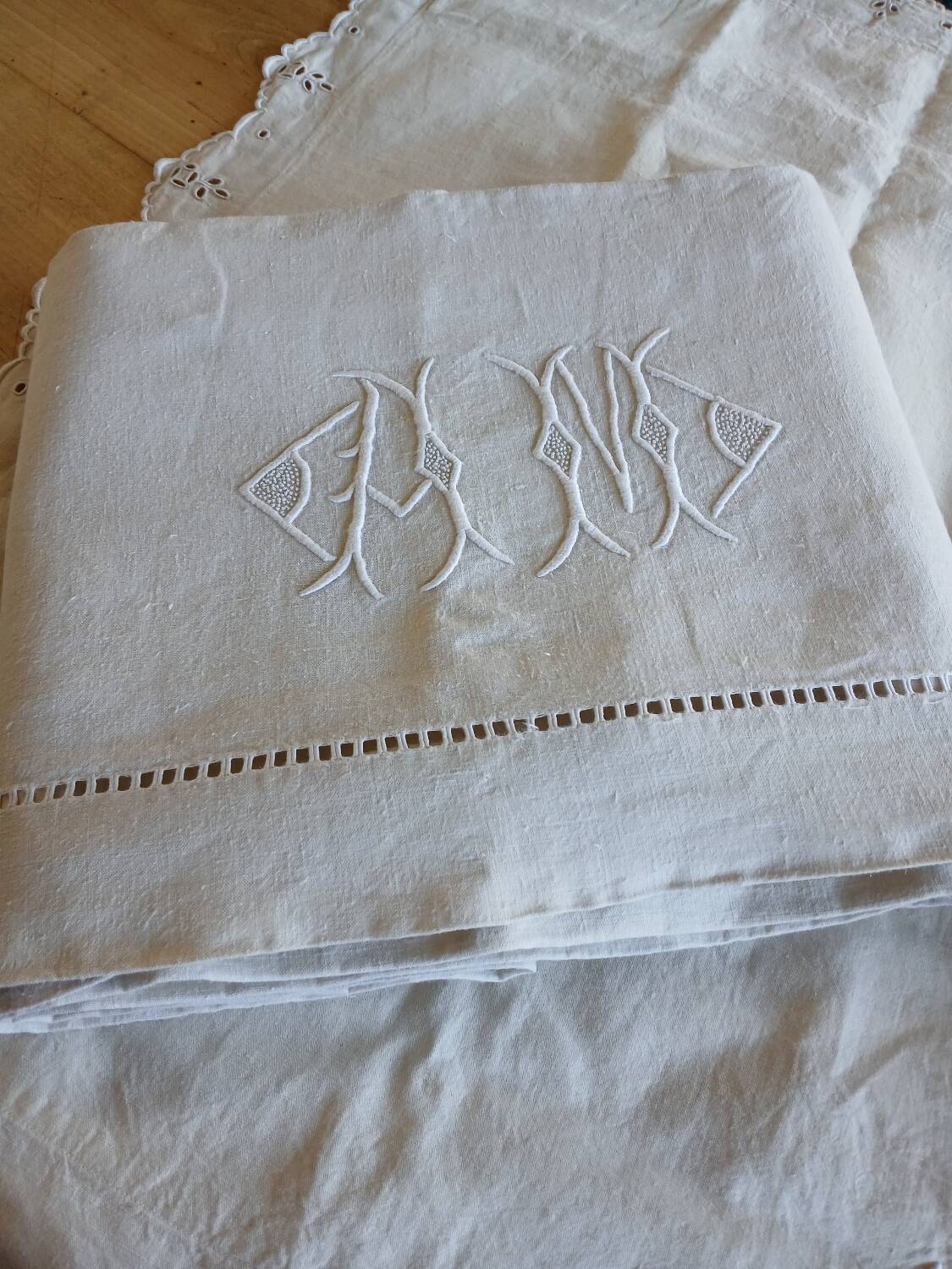 Antique flat sheet and 2 pillowcases set