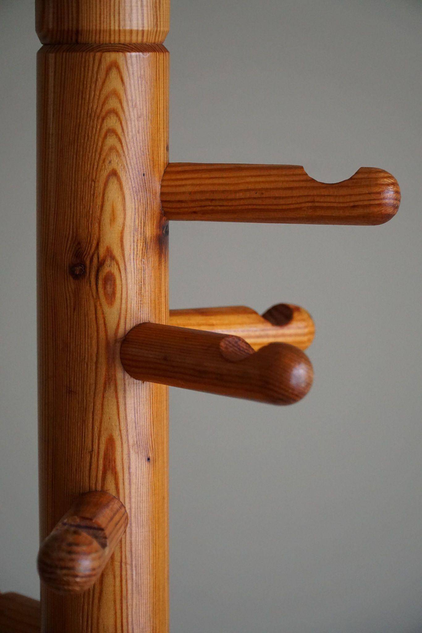 Decorative coat rack in solid pine, mid-century Danish style, 1970s.