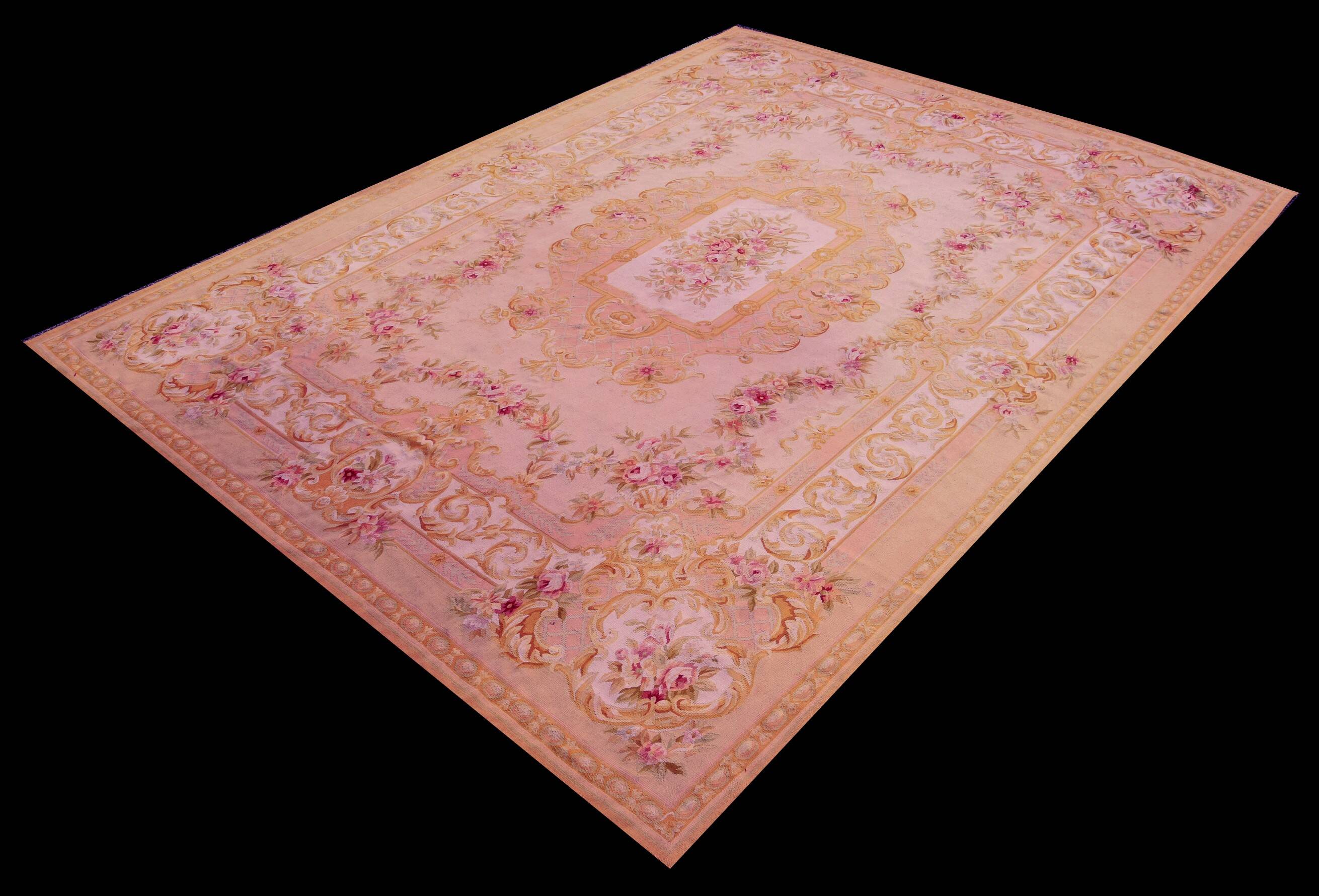 Aubusson style rug - Size: 375 x 275 cm - "Galerie Saedje"