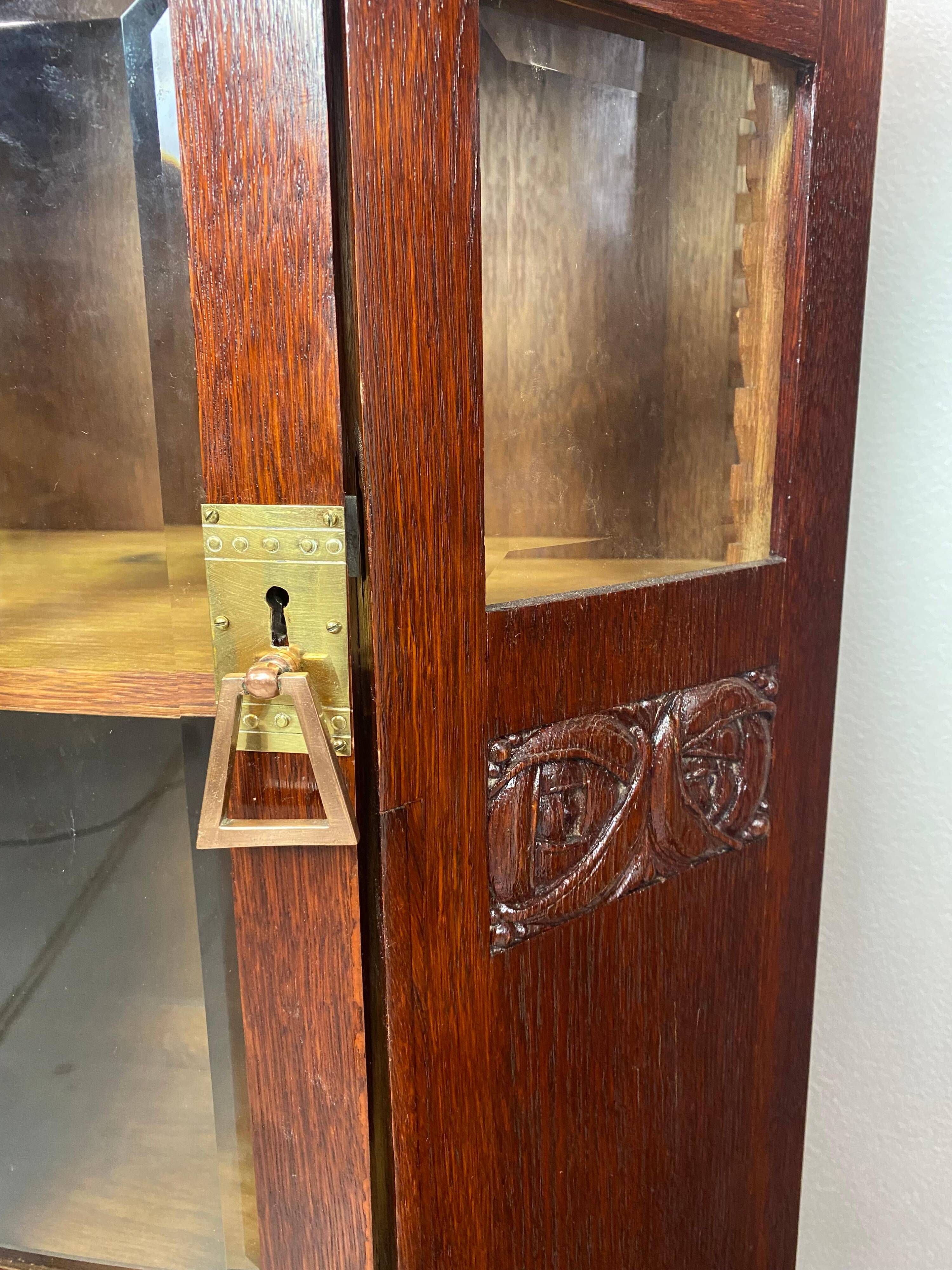 Vitrines Jugendstil dans le style de Joseph Maria Olbrich