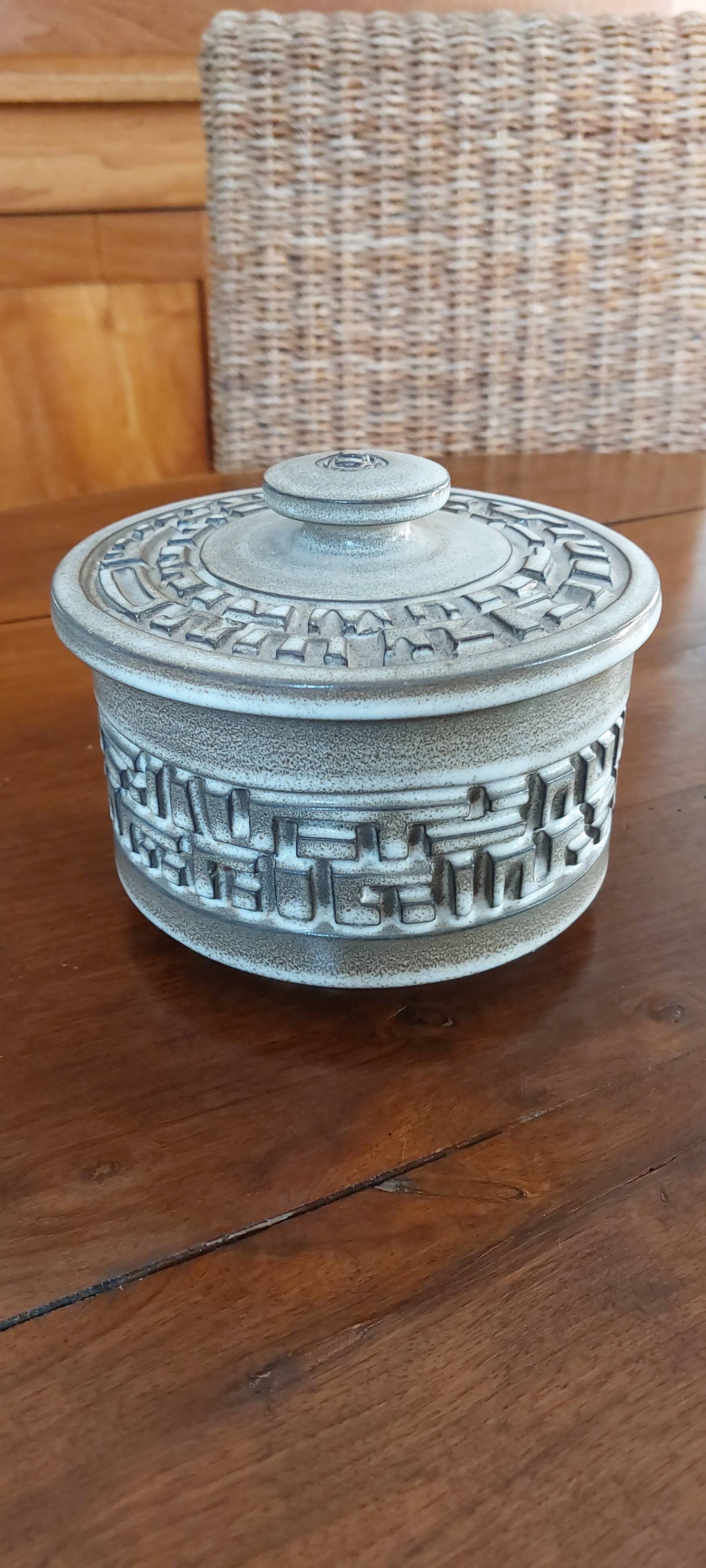 Vallauris ceramic box, 1960s, signed Huguette Bessone