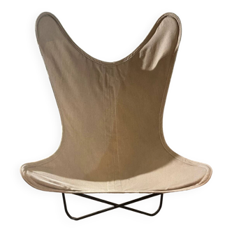 AA armchair