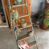 Ancient painter's stepladder