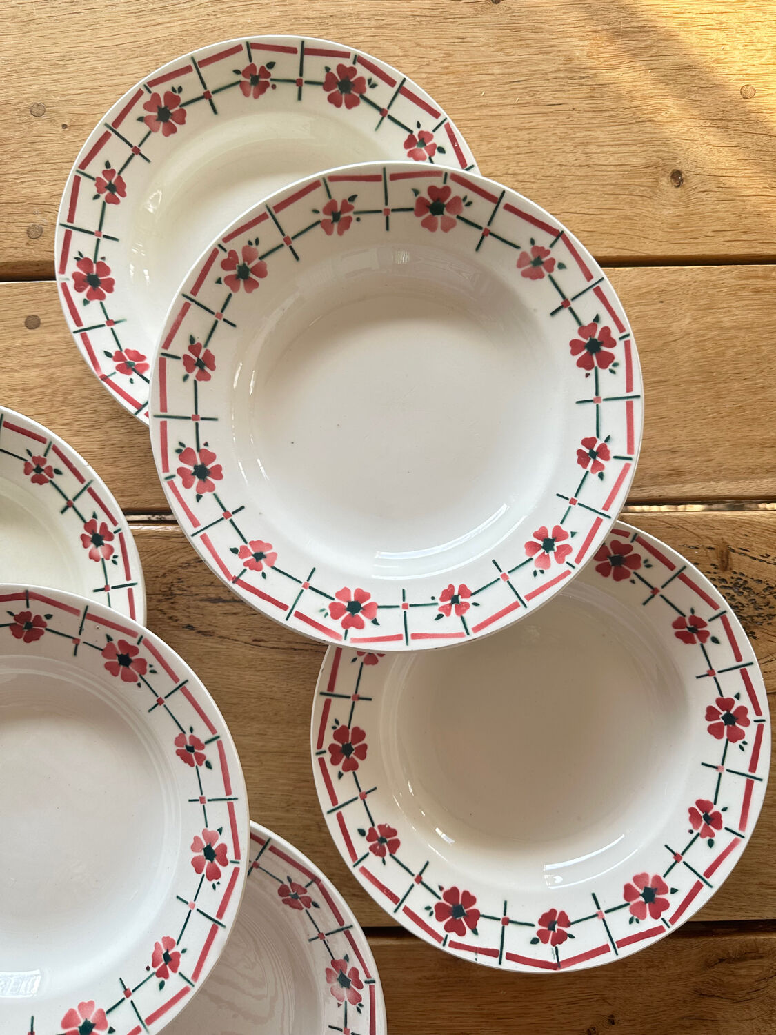 Flowered deep plates