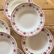 Flowered deep plates