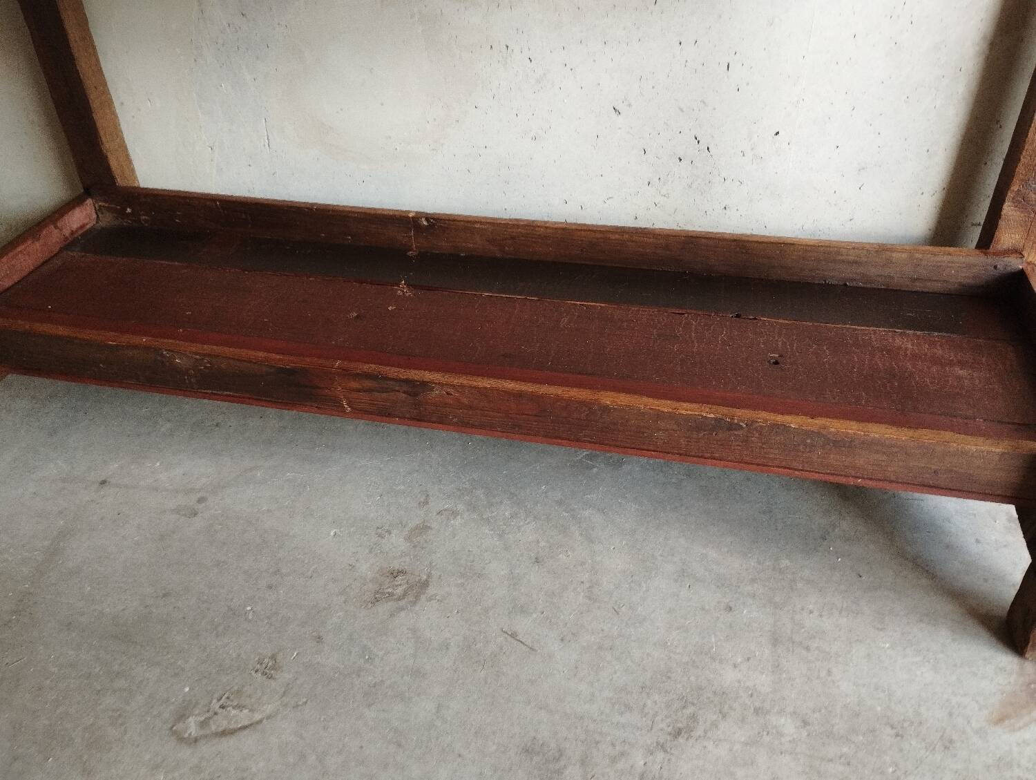 Old workbench with 2 large drawers