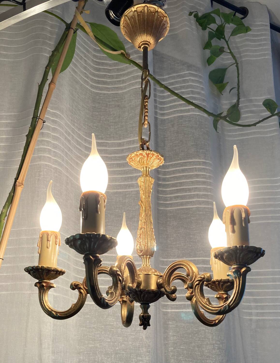 Lustre en bronze doré à 5 bras, époque XXeme