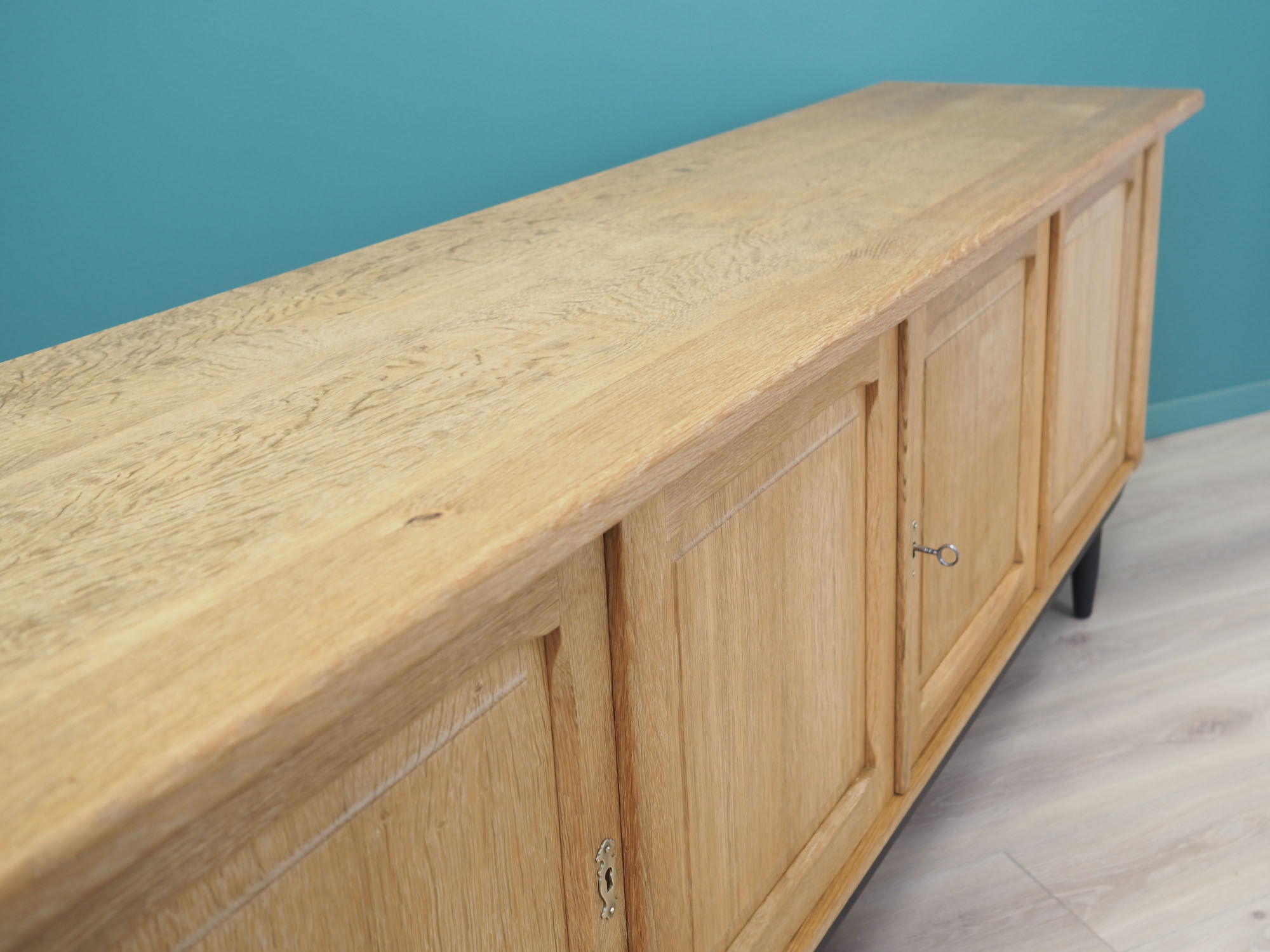 Sideboard in oak, 60s, Danish design, production: Denmark