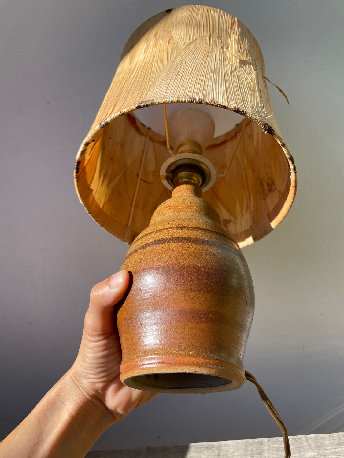 1970s brown ceramic lamp with foliage shade