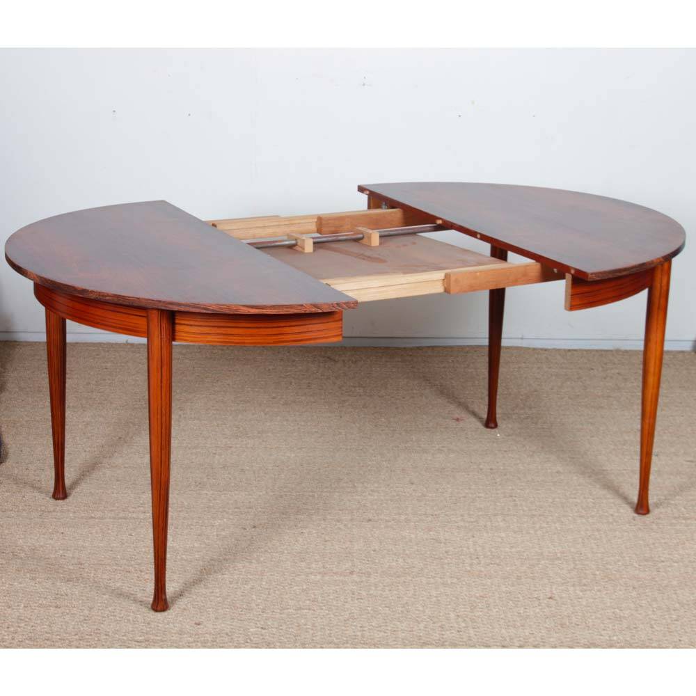 Round, extendable wooden dining table, 1960