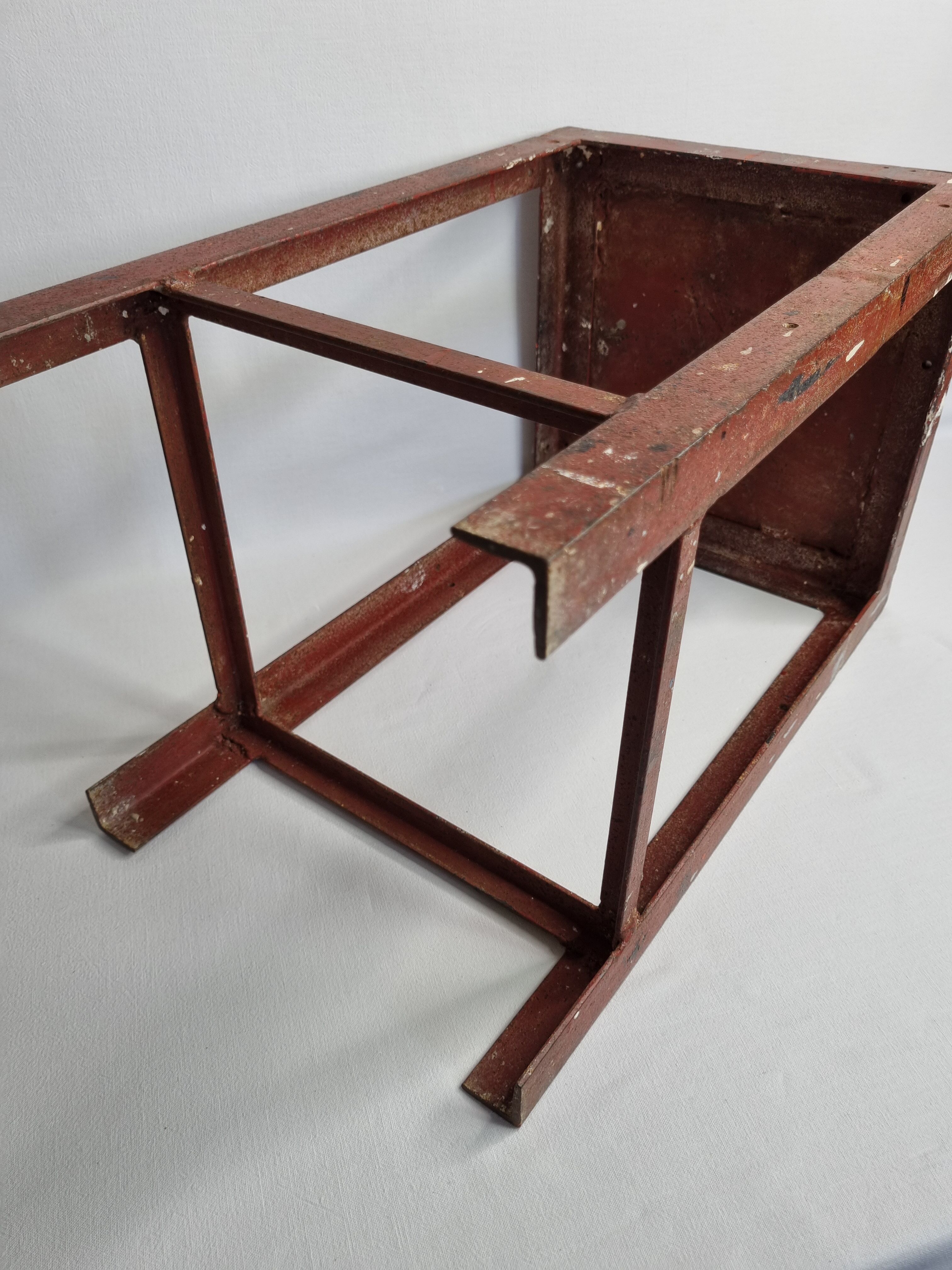 Metal workshop stool, 44 cm