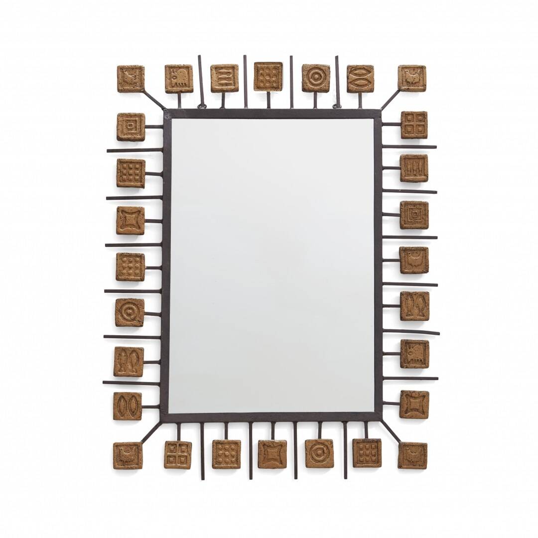 Specchio rettangolare brutalista in ferro battuto e formelle in terracotta