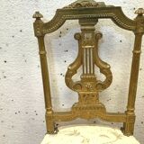 Paire de chaises de style Louis XVI en bois doré XX siècle