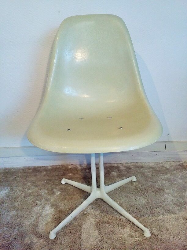 Set of 4 chairs the Fonda - Eames - Herman Miller