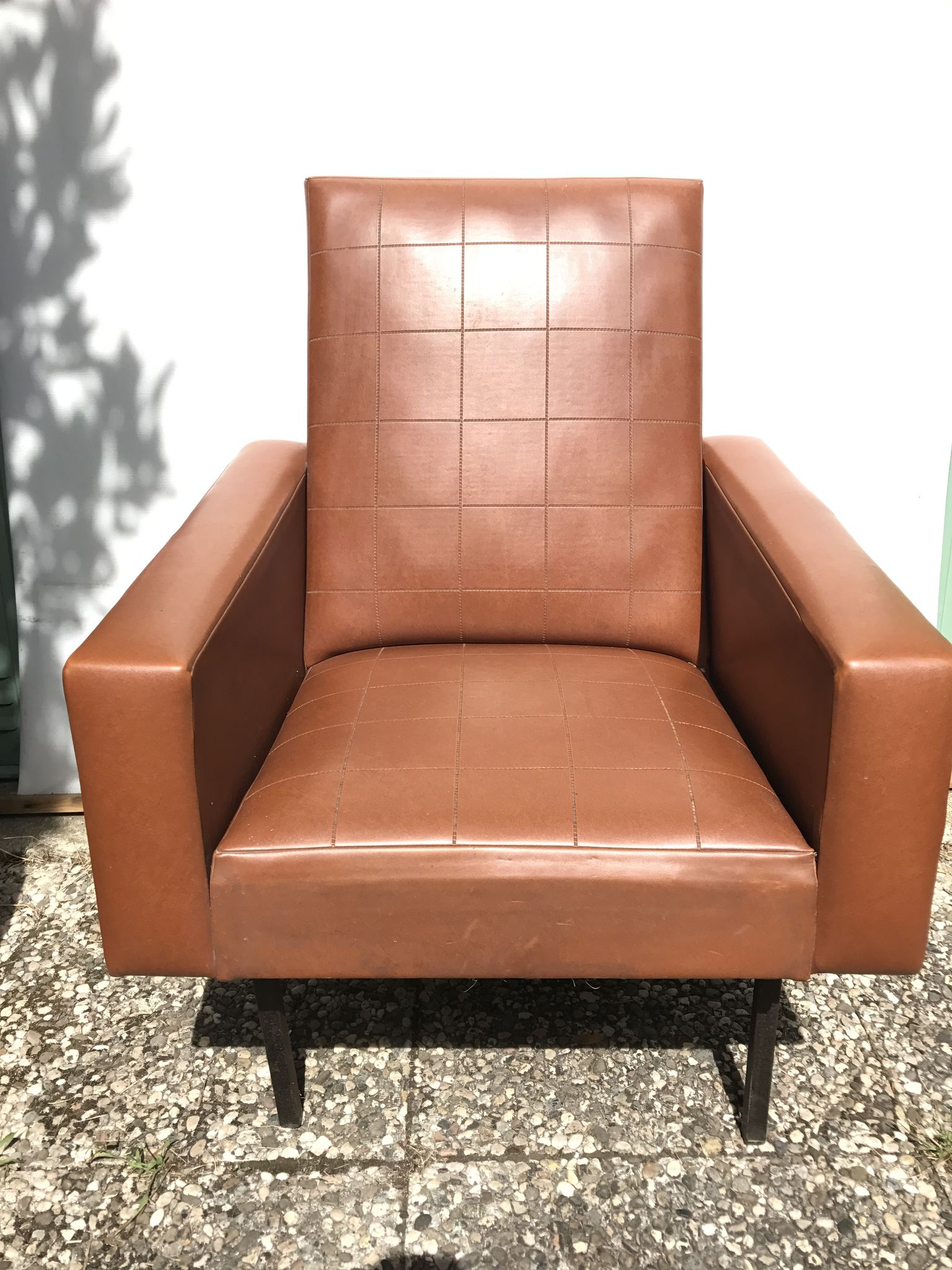 Ancient 70s brown black metal legs armchair wood vintage