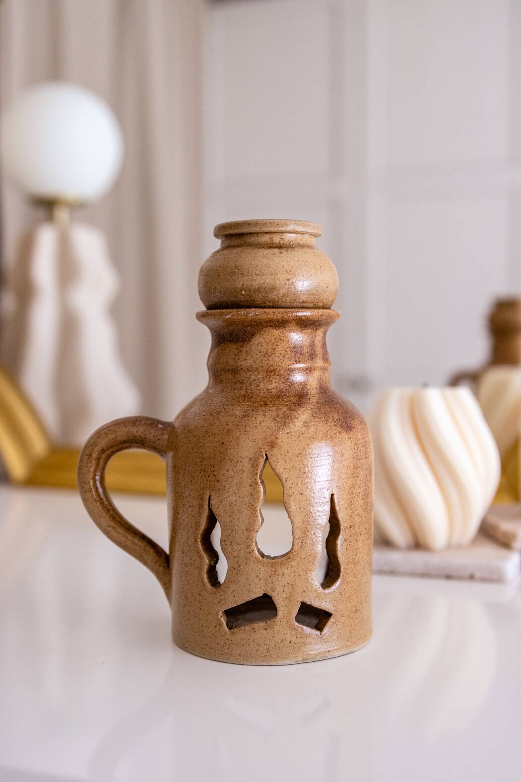 Stoneware tealight holder / oil warmer