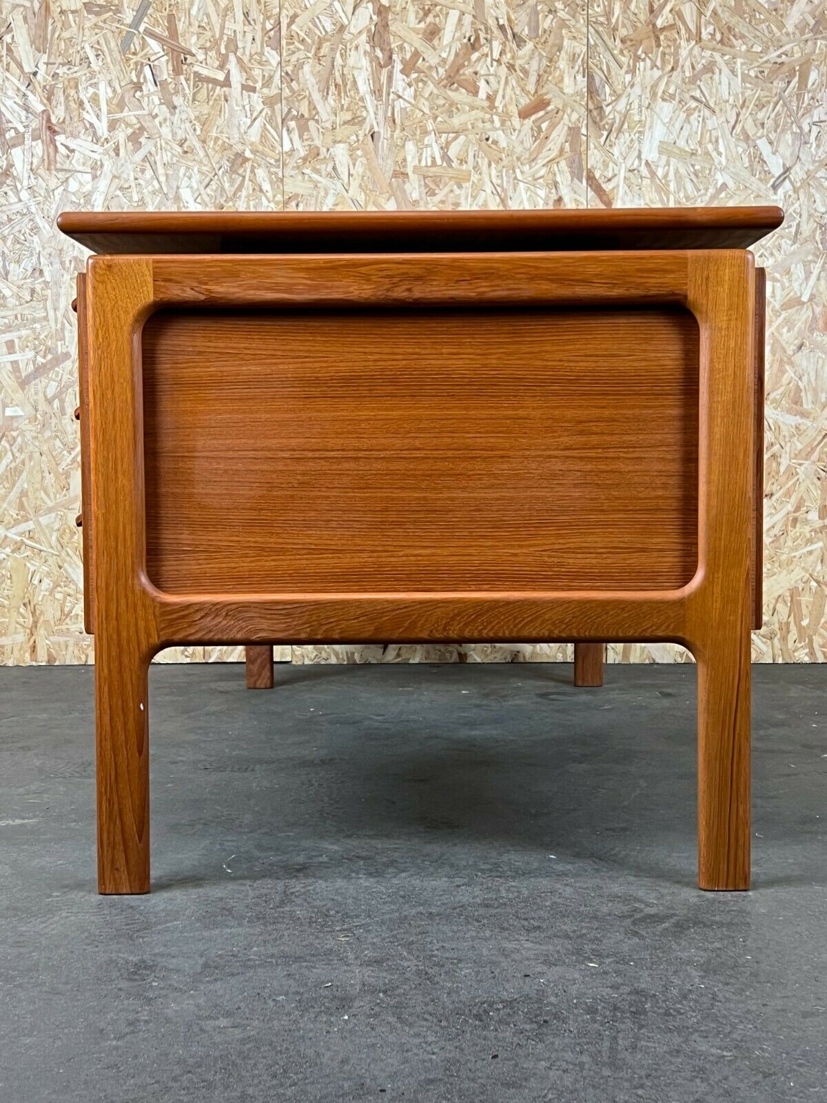 Bureau d’écriture en teck par GV Gaasvig pour GV Møbler 60/70