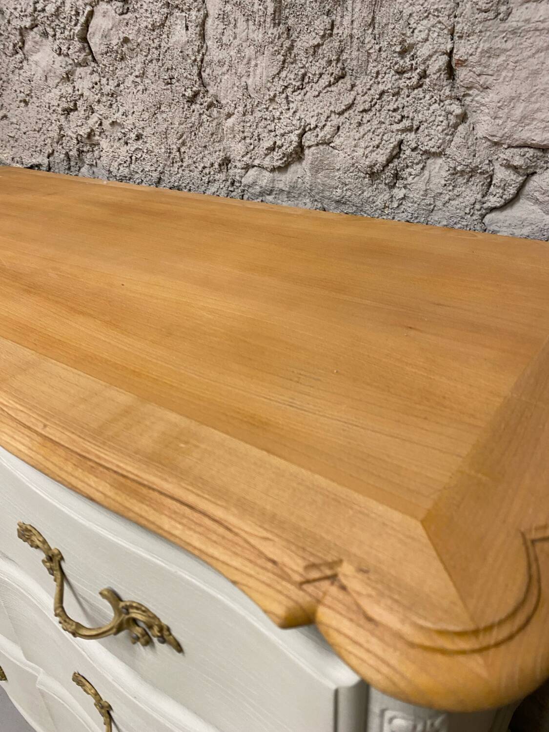 Louis XV chest of drawers in white and raw wood