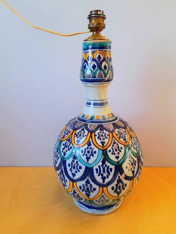 Oriental ceramic lamp