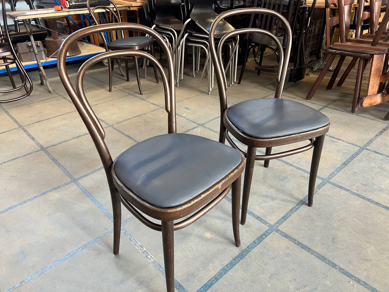 Pair of Thonet 214 chairs