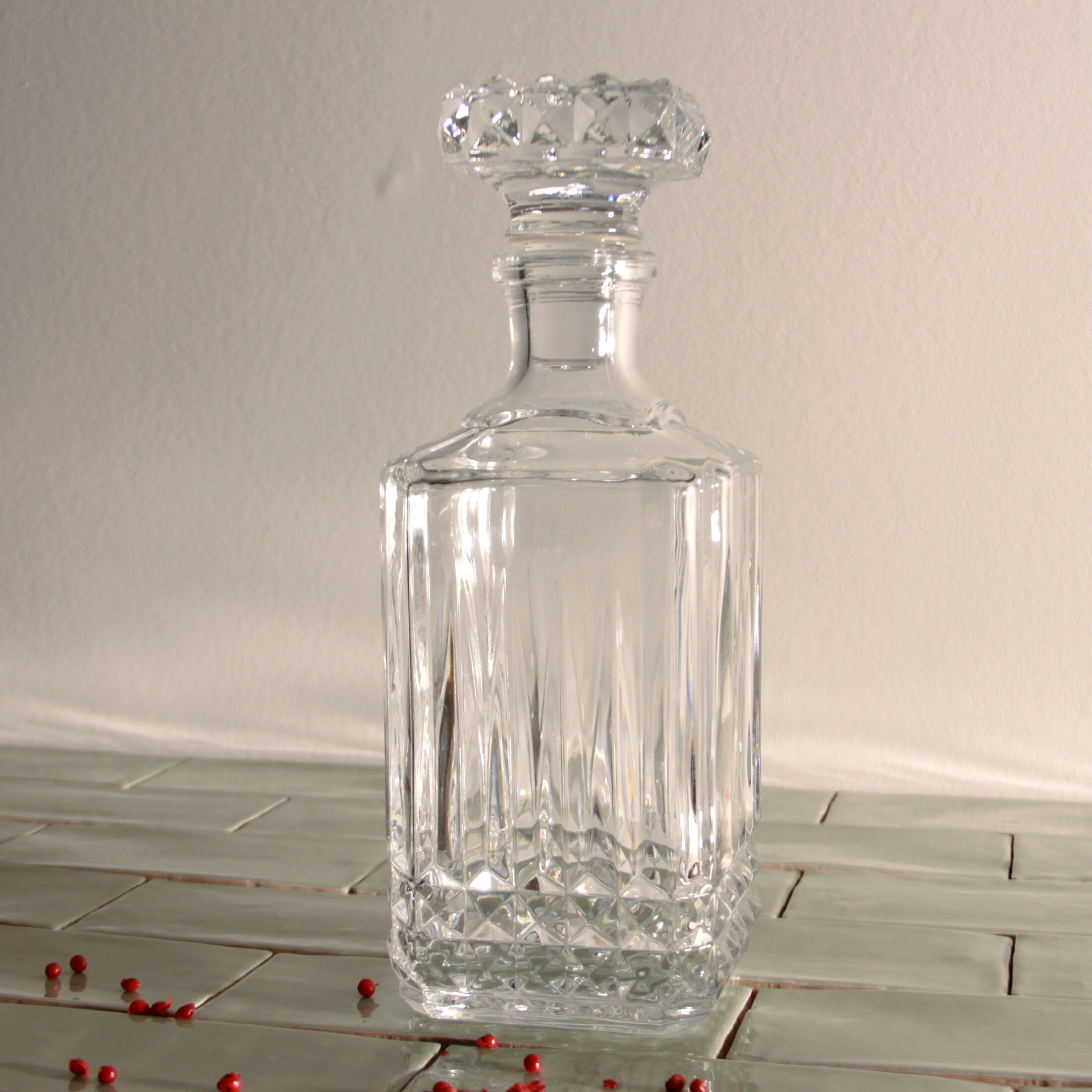 Vintage cut crital whisky decanter tableware