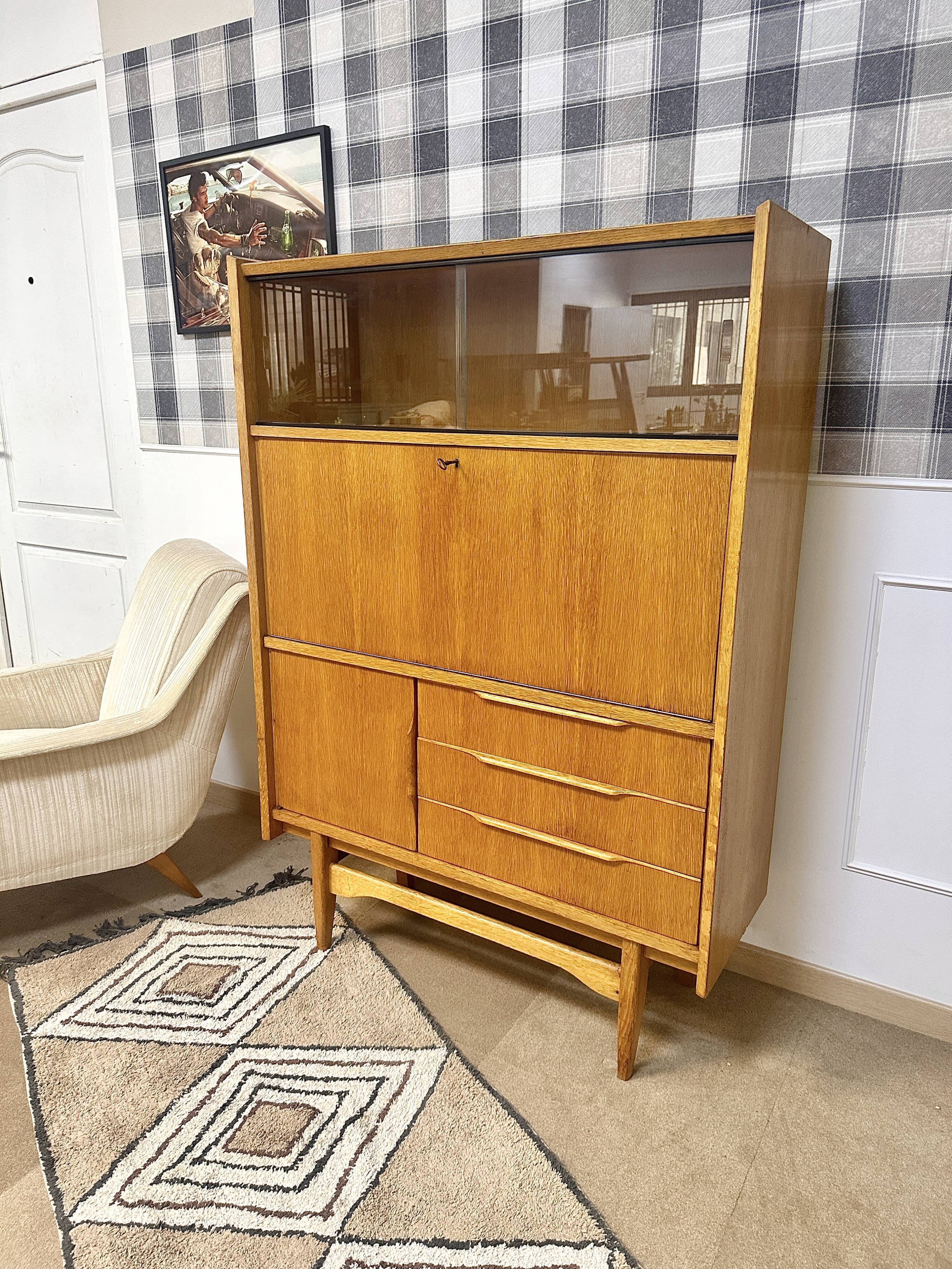 Scandinavian Secretary