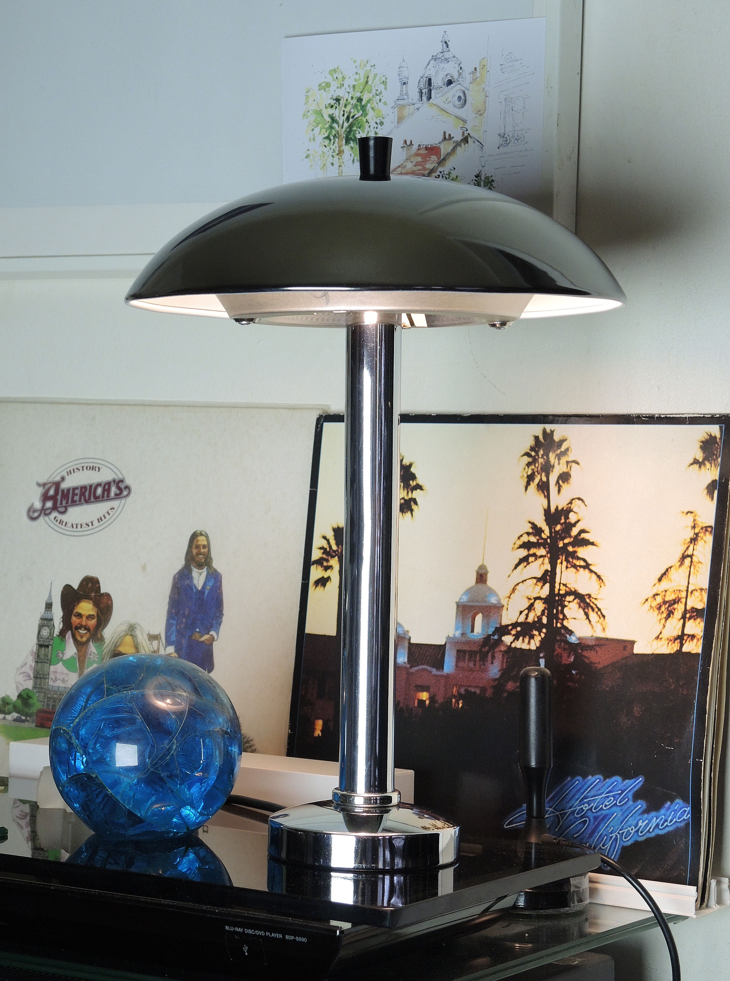 Vintage style all-chrome lamp