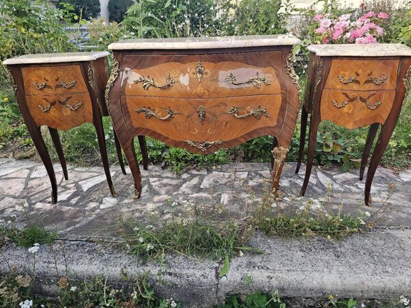 Commode style Louis XV en marqueterie evec deux tables de chevets