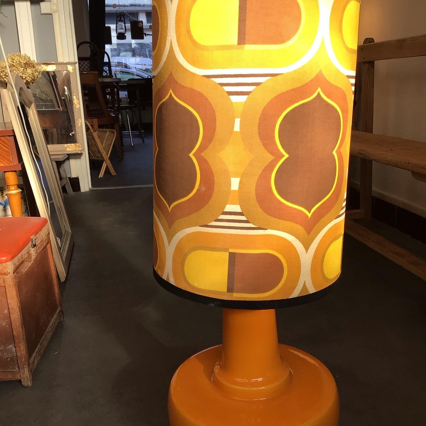 Seventies floor lamp