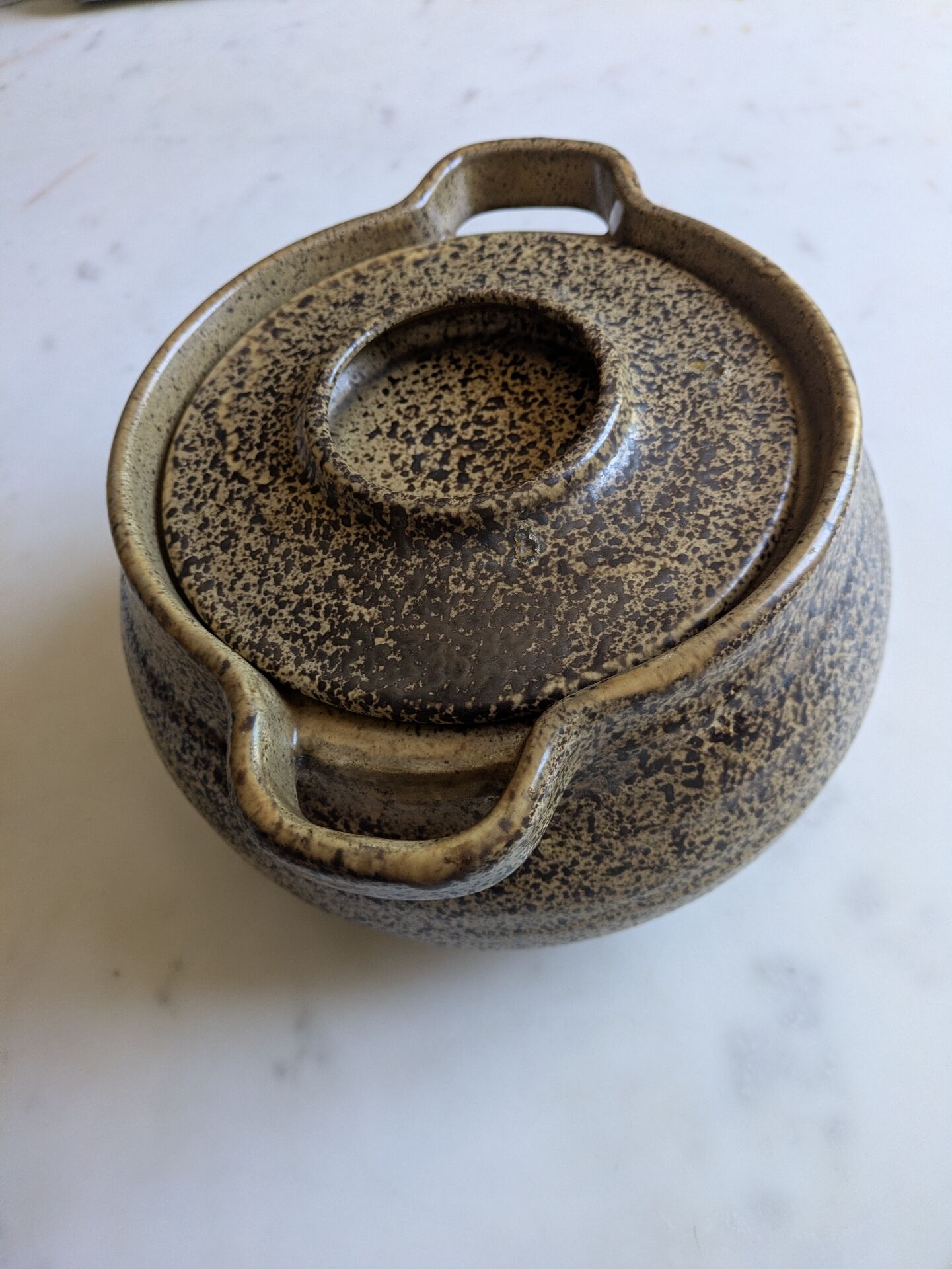 Sublime Soupière en grès moucheté "Les Potiers de l'Abbaye  70'