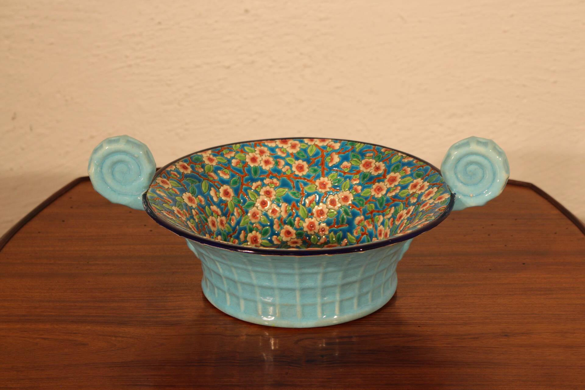 Coupe art déco des émaux de Longwy