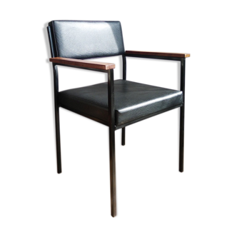 Modernist armchair Edition Remploy 1060