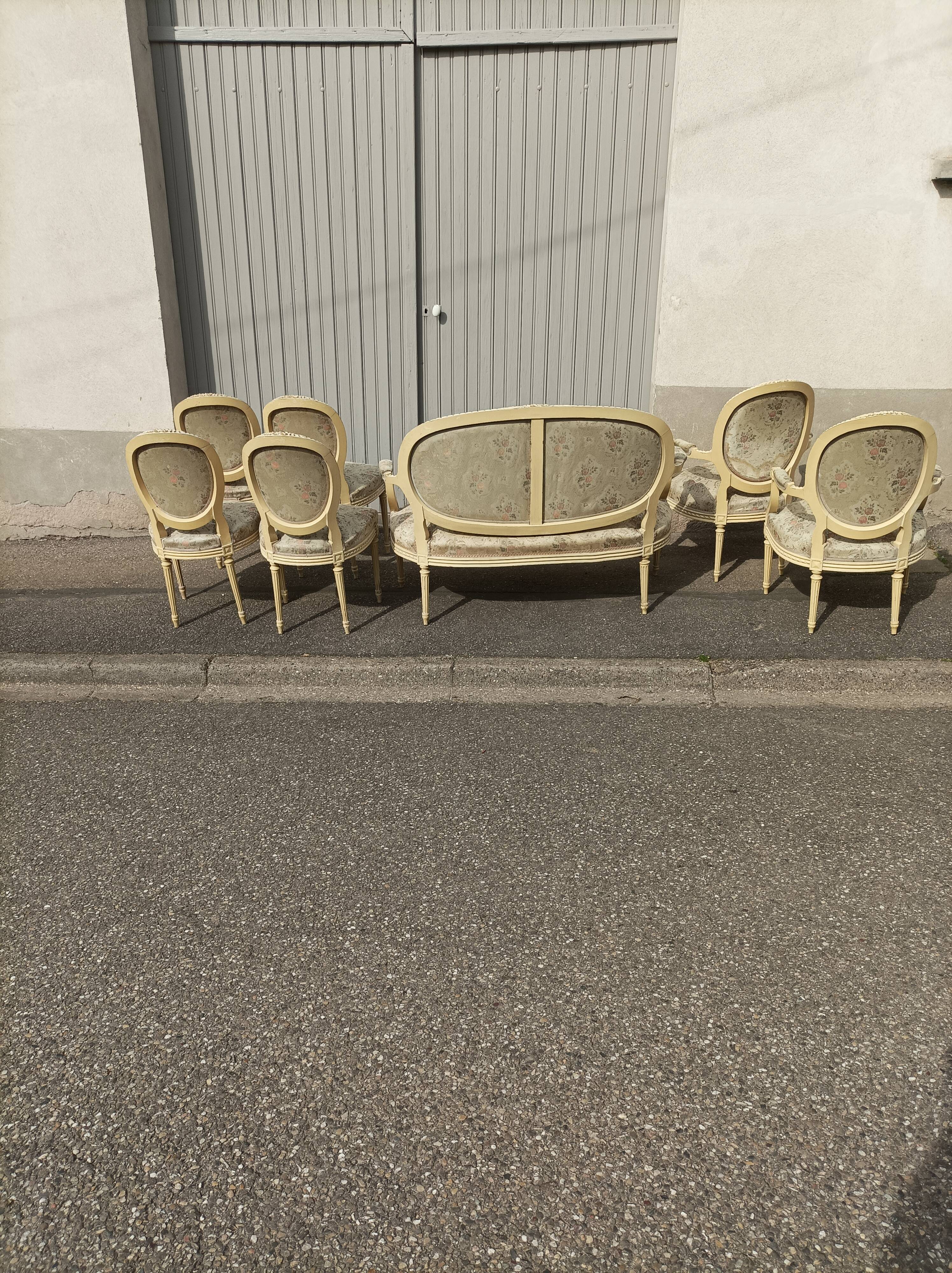 Salon style Louis XV